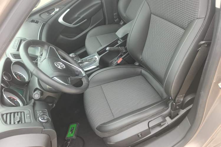 Used Buick Regal 2015 1.6T Leading Technology Model