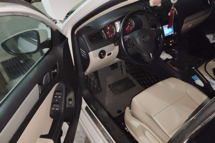 Used Volkswagen Sagitar 2014 1.4TSI Automatic Luxury Model