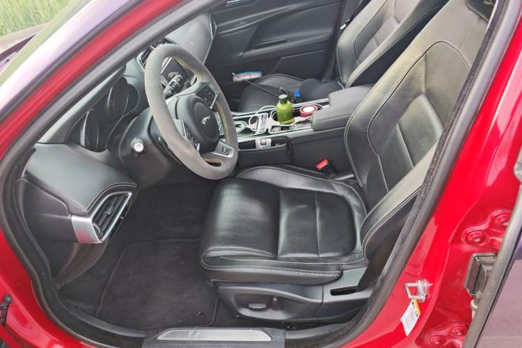 Used Jaguar XE 2015 2.0T 200 PS R-Sport
