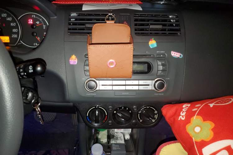 Used Suzuki Swift 2016 1.5L Automatic Fashionable Coolplay Edition
