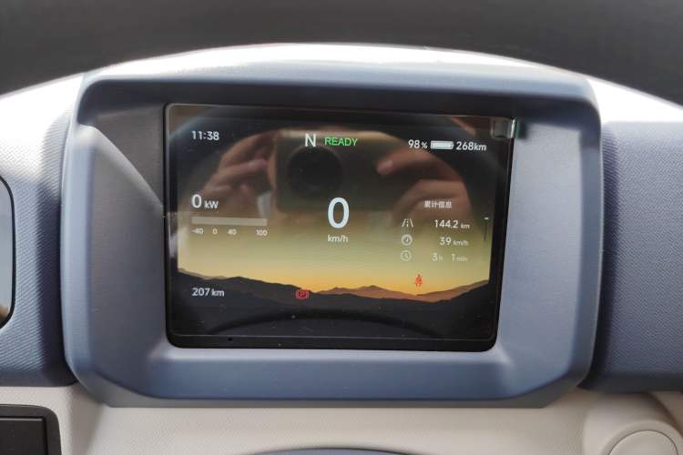 Used SRM New Energy E3L 2024 Standard 6-Seater Bus
