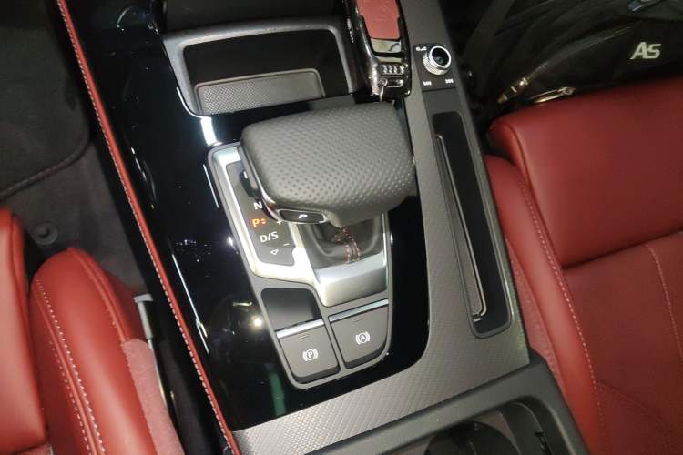 Used Audi Q5L 2025 quattro 45th Anniversary Edition 45 TFSI Luxury Dynamic Model