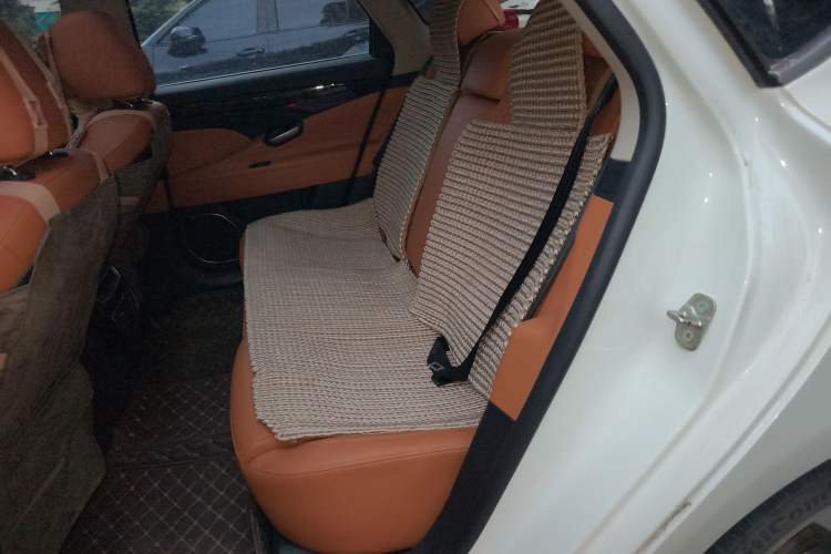 Used Geely Auto Emgrand GT 2016 2.4L Comfort Version Left Rear Seat