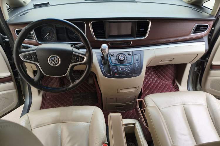 Used Buick GL8 2014 3.0L GT Luxury Business Haoya Edition