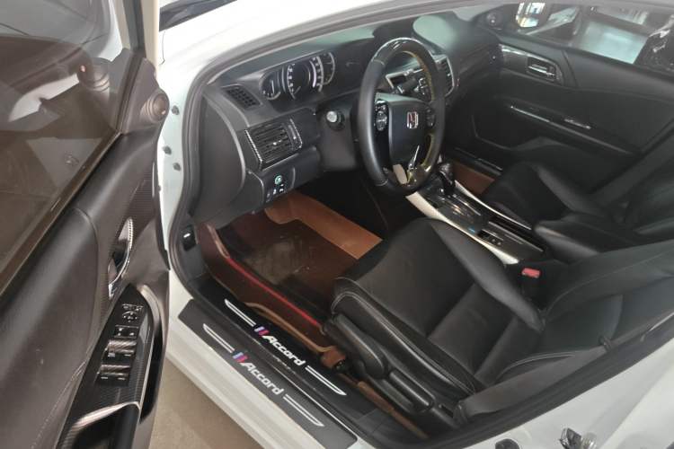 Used Honda Accord 2016 2.0L Elite Edition
