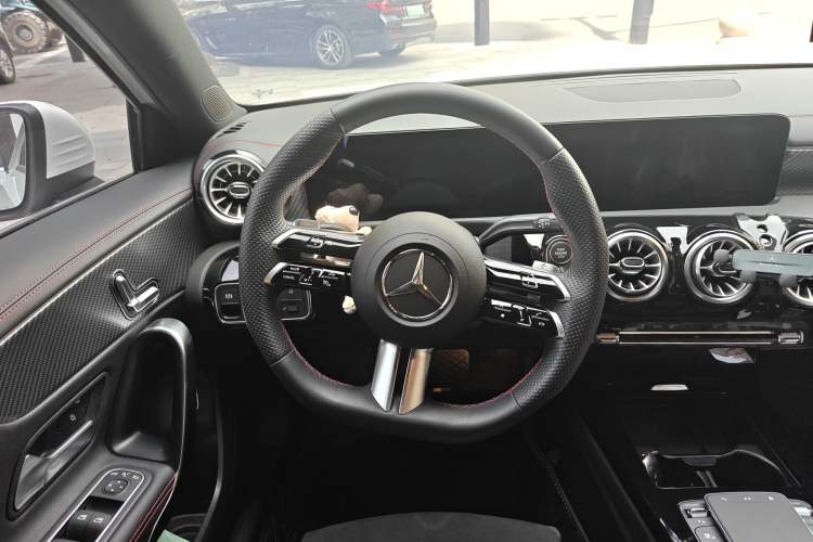 Used Mercedes-Benz A-Class 2023 A 200 L Fashion Model Steering Wheel