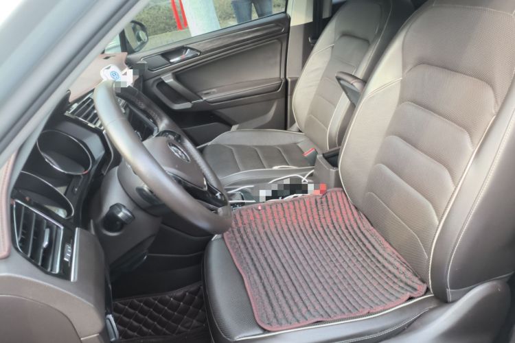 Used Volkswagen Tiguan L 2017 330TSI Automatic Two-Wheel Drive Flagship Edition Left Front Seat