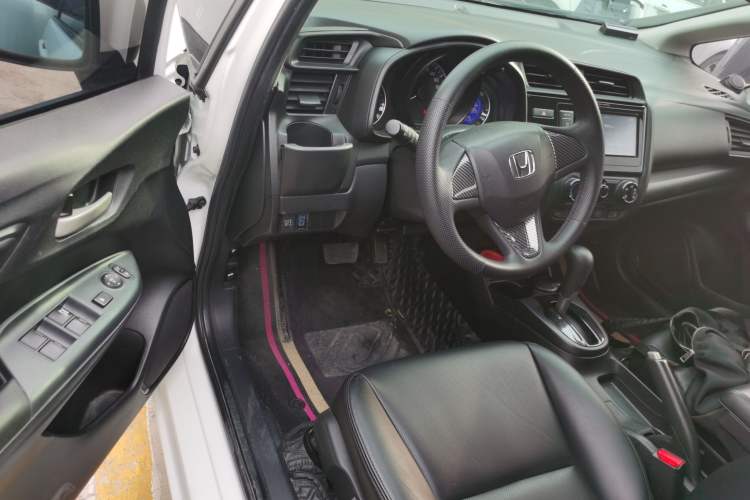 Used Honda Fit 2018 1.5L CVT Comfort Sunroof Version Driver Seat