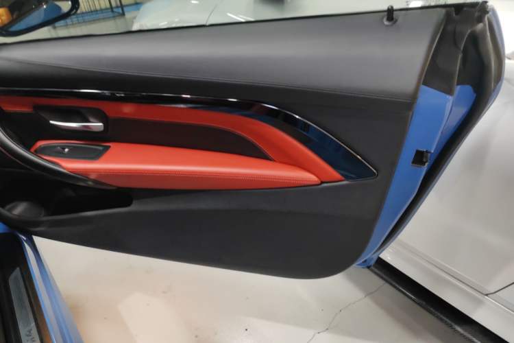 Used BMW M4 2014 M4 two-door coupe
