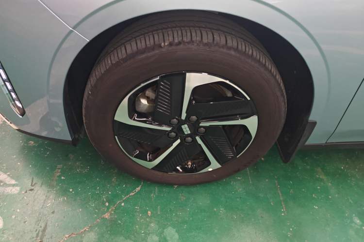 Used Geely Galaxy L6 2025 EM-i 140km Explorer+ Edition