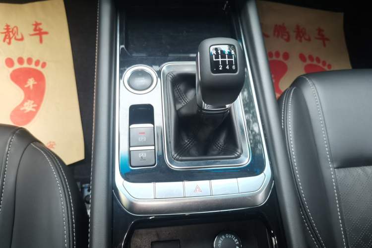 Used JETOUR X90 2019 1.5T Manual Smart Enjoyment Version 6 Seats China VI Standard
