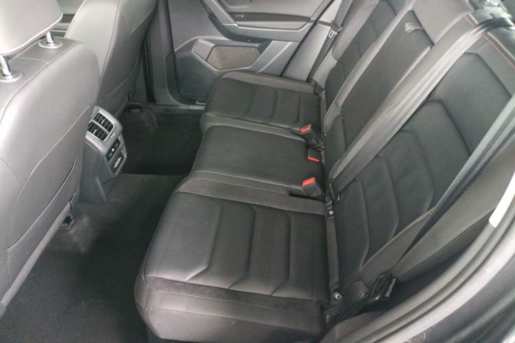 Used Volkswagen Tayron 2019 330TSI Two-Wheel Drive Luxury Model China VI Standard
