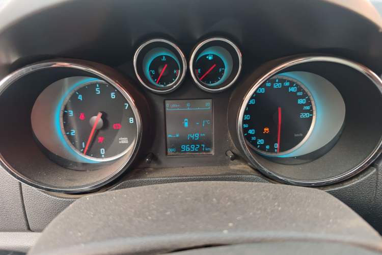 Used Changan CS35 2015 1.6L Manual Luxury Model China IV Standard