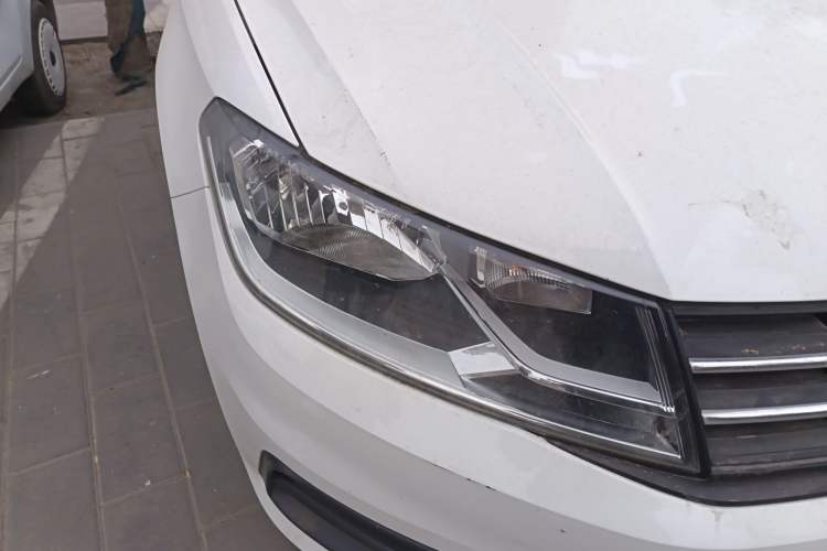 Used Volkswagen Santana 2019 1.5L Manual Fashion Edition China VI Standard Right Front Headlight