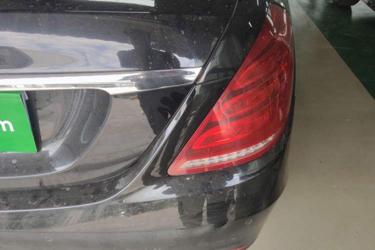 Used Mercedes-Benz S-Class 2014 S 320 L Business Model Right Rear Taillight