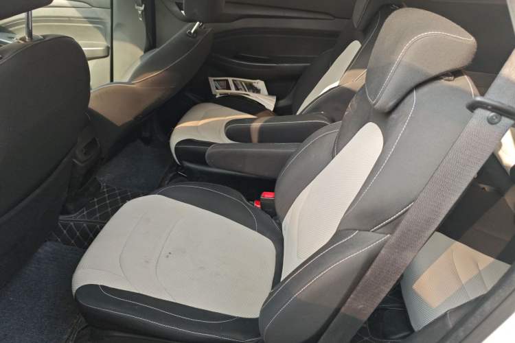 Used Wuling Hongguang S3 2018 1.5L Manual Standard Version China V Standard
