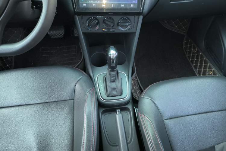 Used Volkswagen Polo 2016 1.4L Automatic Trendy Model Gear Lever