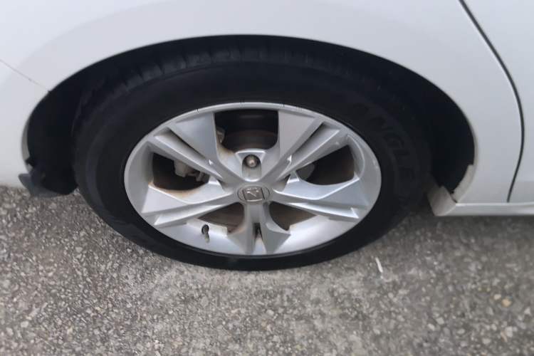 Used Zotye Z500 2015 1.5T Manual Luxury Model