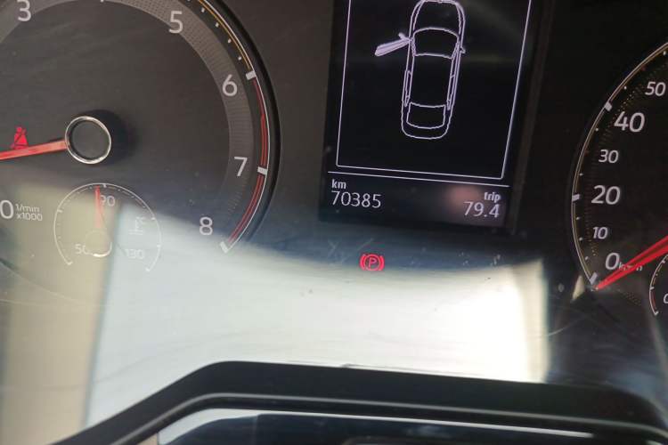 Used Volkswagen Bora 2019 1.5L Manual Fashion Edition Odometer Close Up