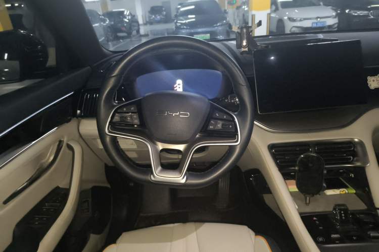 Used BYD Song PLUS New Energy 2023 Champion Edition DM-i 110KM Flagship Model