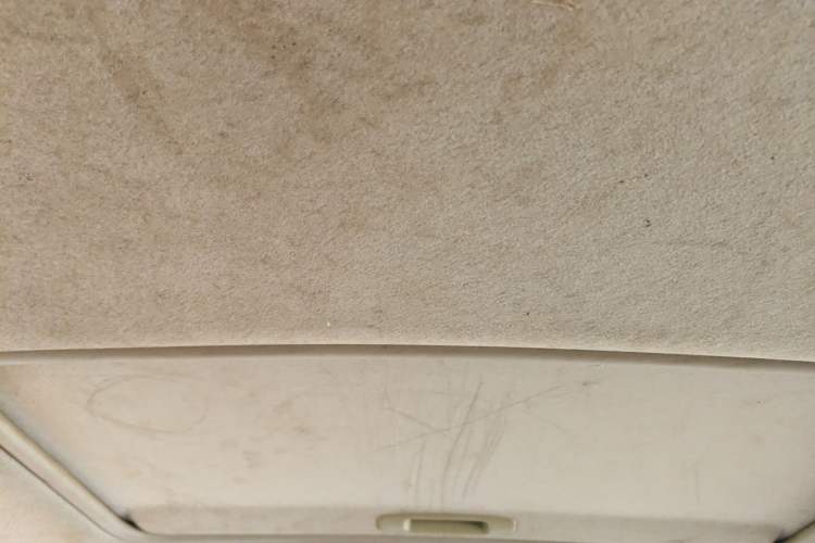 Used Chevrolet Sail 2013 Sedan 1.4L Manual - Youyi Happiness Edition Headliner