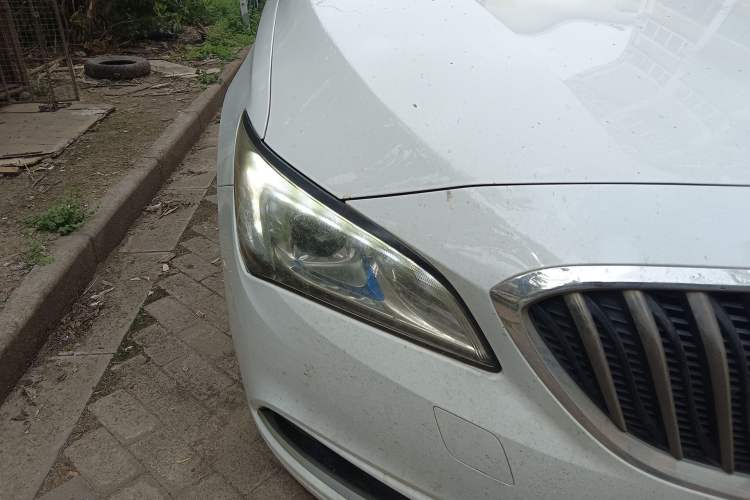 Used Buick Verano 2015 Sedan 15S Manual Entry-Level Model Right Front Headlight