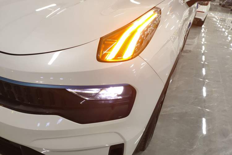 Used Lynk & Co 05 2020 2.0TD Two-Wheel Drive Shine Halo