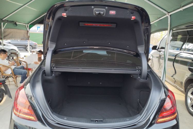 Used Mercedes-Benz S-Class 2018 S 320 L
