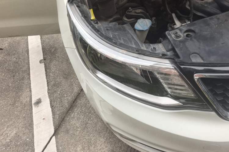 Used Kia K2 2015 Hatchback 1.4L AT GLS Cool Edition