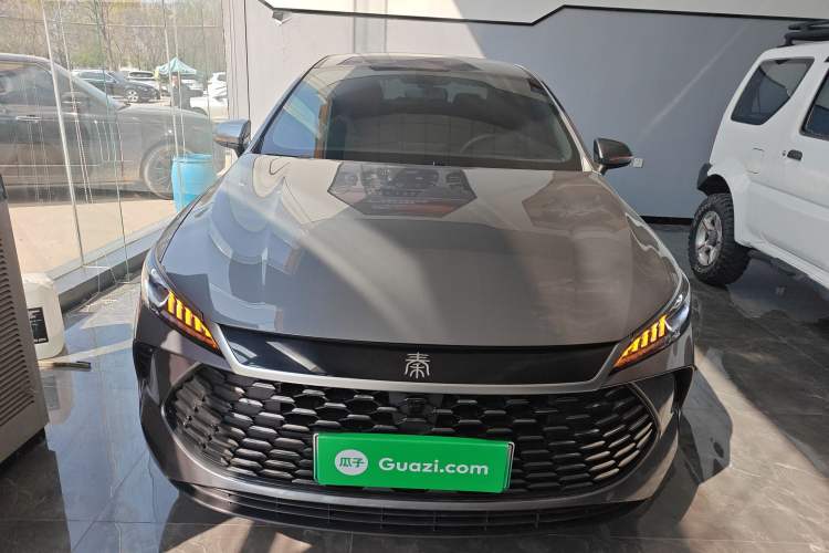 Used BYD Qin PLUS 2025 DM-i Smart Drive 55KM Leading Model
