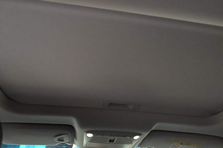 Used Nissan Teana 2016 Revised Version 2.0L XL Comfort Edition Headliner