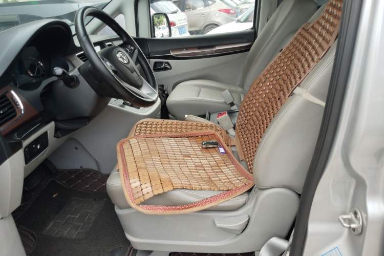 Used JAC Refine M5 2016 2.0T Gasoline Automatic Business Edition