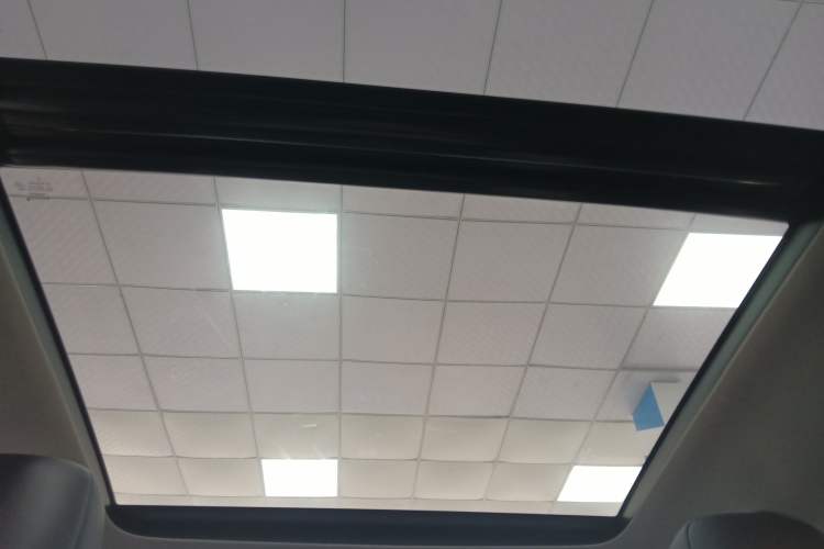 Used Toyota Highlander 2018 2.0T Four-Wheel Drive Luxury Edition 7 Seats China V Emission Standard