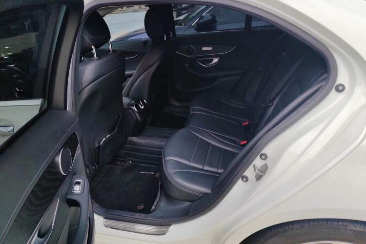 Used Mercedes-Benz C-Class 2018 C 180 L Fashion Edition Sport Version Left Rear Seat