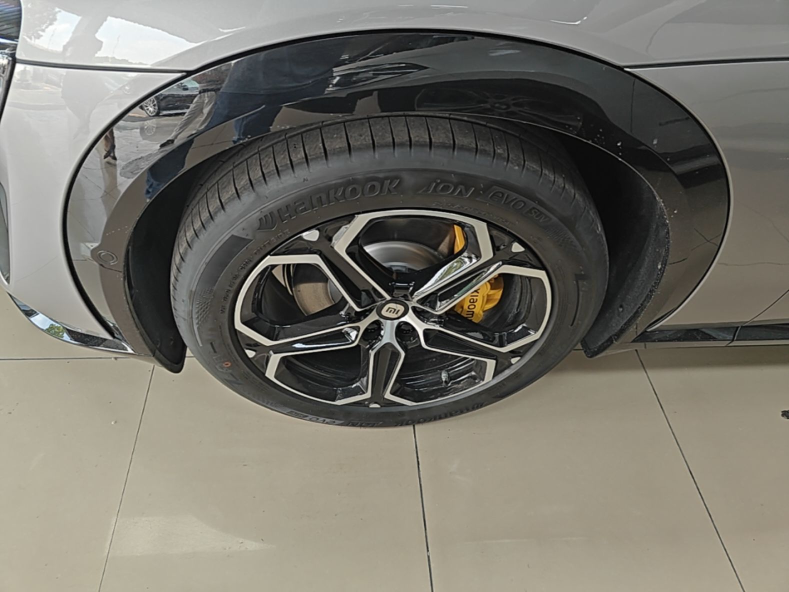 Xiaomi Auto YU7 2025 Ultra-Long Range All-Wheel Drive Pro Version — снимка 10