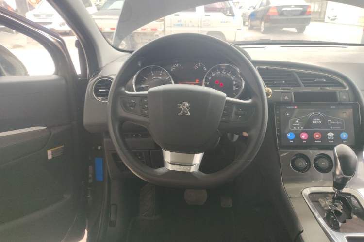 Used Peugeot 3008 2016 2.0L Automatic Classic Edition
