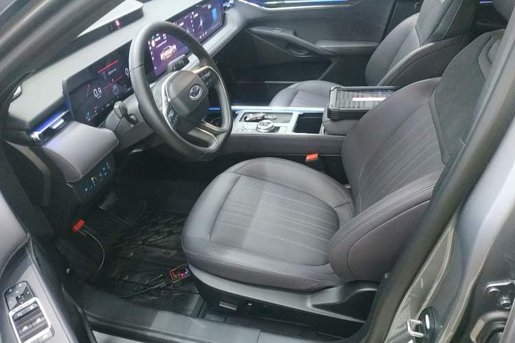 Used Ford Mondeo 2025 2.0T EcoBoost Ultimate Edition
