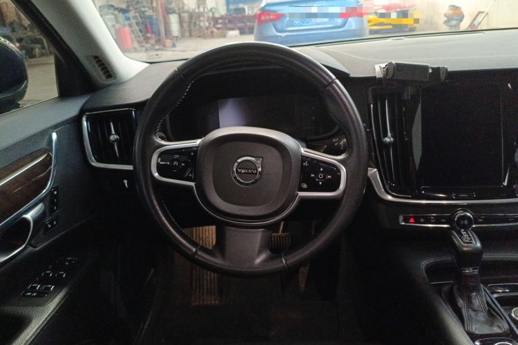 Used Volvo S90 2018 T4 Zhiyuan Edition