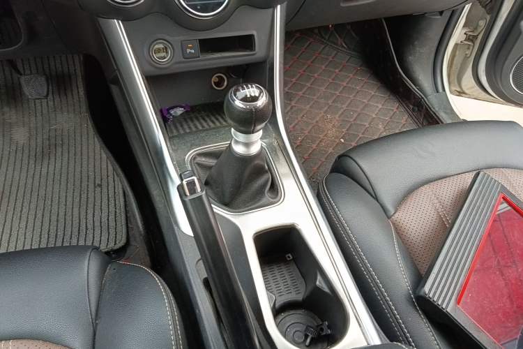 Used BYD Song 2016 GaiShi Edition 1.5TI Manual Elite Model
