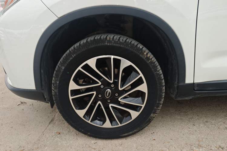 Used GAC Trumpchi GS4 2017 235T Automatic Two-Wheel Drive Elite Edition Left Front Wheel Hub