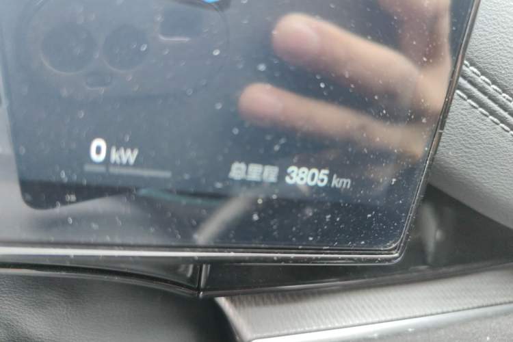 Used BYD Seal 06 New Energy 2025 DM-i Smart Drive 80KM Luxury Model Odometer Close Up