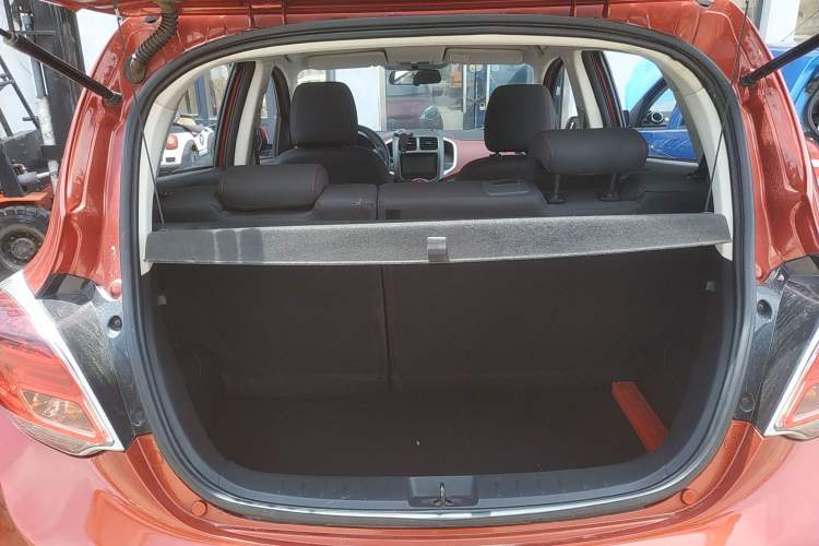 Used CHANGAN Benni 2015 1.4L IMT Luxury Model China IV