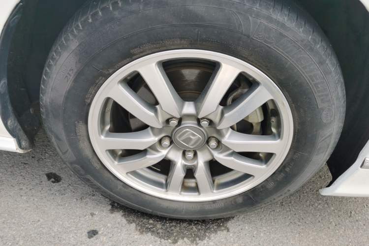 Used Honda Spirior 2015 2.0L Collector's Edition Right Front Wheel Hub