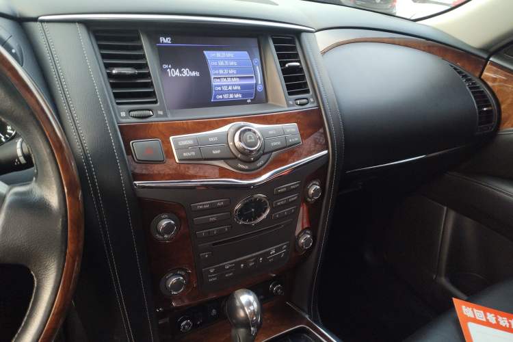 Used Infiniti QX80 2016 5.6L 4WD Audio And AC Panel