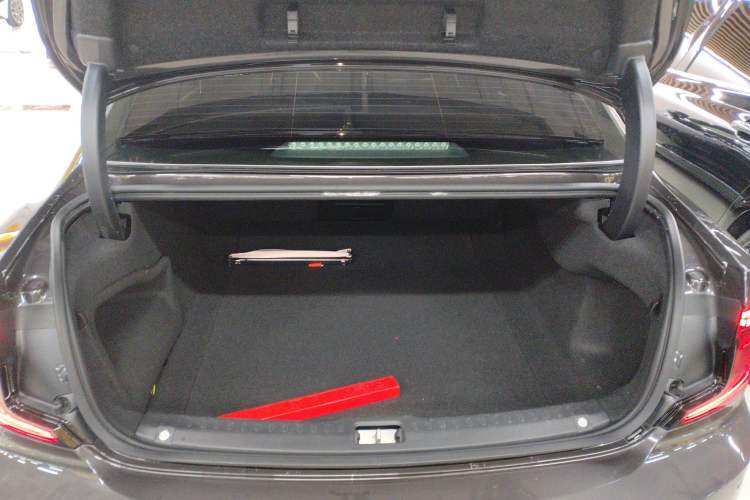 Used Volvo S90 New Energy 2022 T8 eDrive Hybrid Luxury Edition