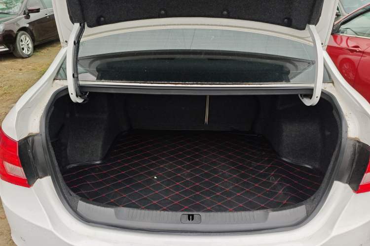 Used Buick GT 2017 15N Automatic Elite Version Trunk