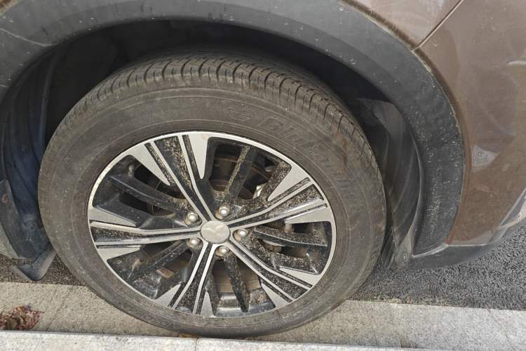 Used Mitsubishi Eclipse Cross 2019 1.5T CVT Two-Wheel Drive Dream Edition China VI Standard
