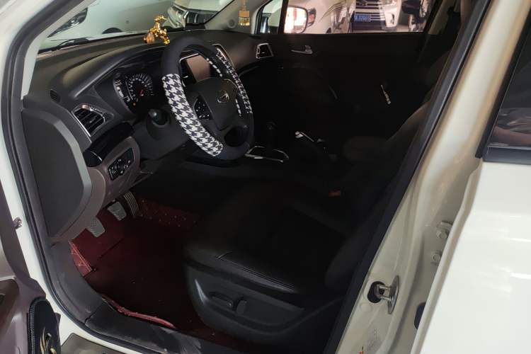 Used GAC Trumpchi GS4 2017 235T Manual Two-Wheel Drive Luxury Edition
