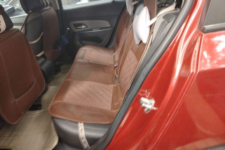 Used Chevrolet Cruze 2013 1.6L SL Sunroof Edition MT
