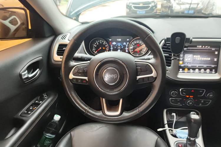 Used Jeep Compass 2017 200T Automatic Family Edition